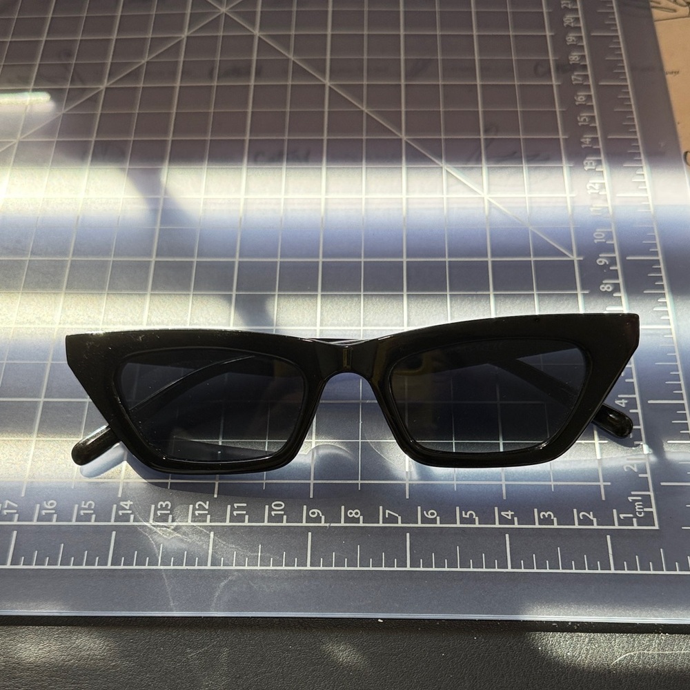 Black Cat-Eye Sunglasses